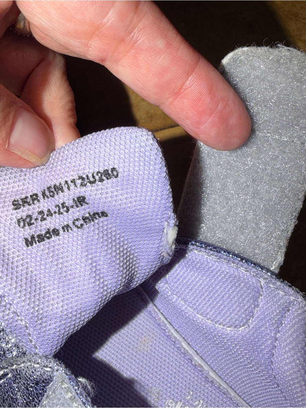 See Kai Run Toni Sneakers in purple metallic, toddler girl sz 5 - Picture 8 of 9